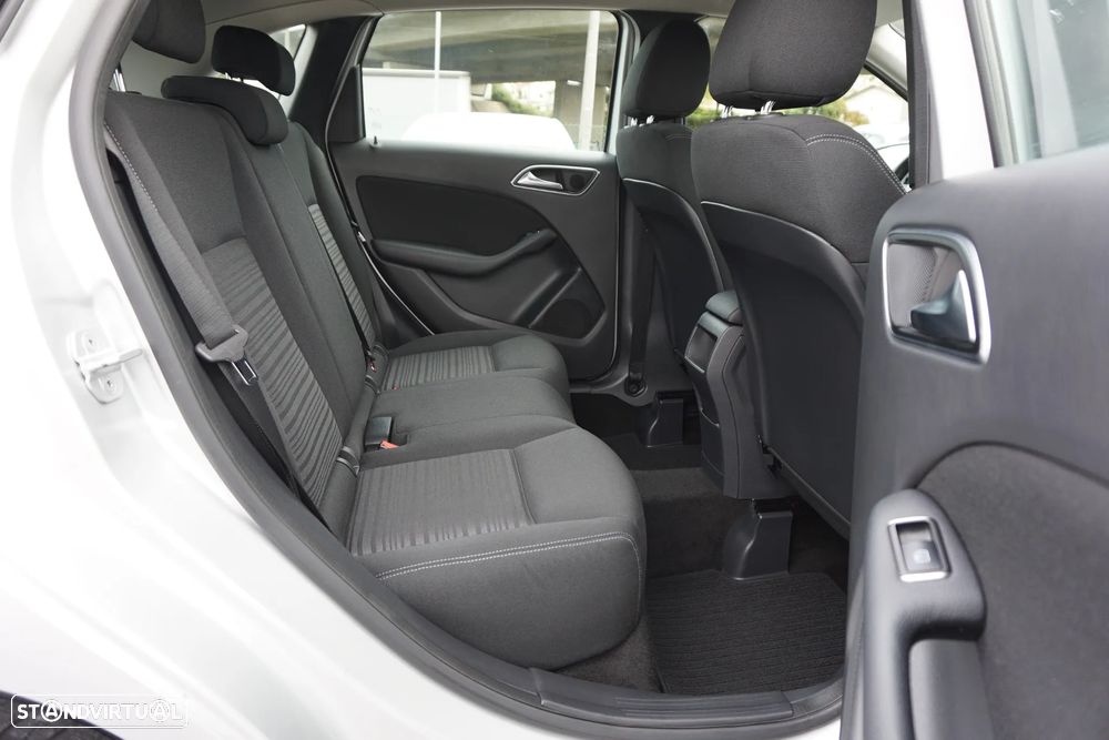 Mercedes-Benz B 180 CDi BlueEfficiency - 21