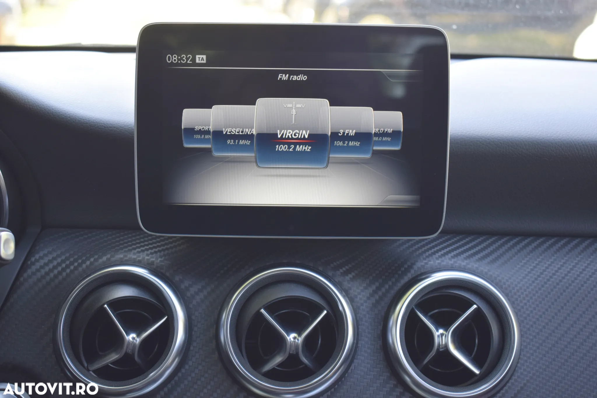 Mercedes-Benz A - 19