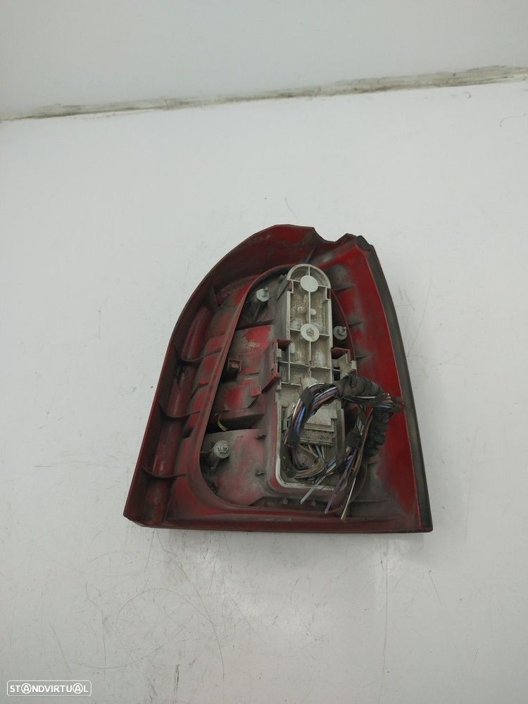 Farolim Stop Esq Audi A4 Avant (8D5, B5) - 5