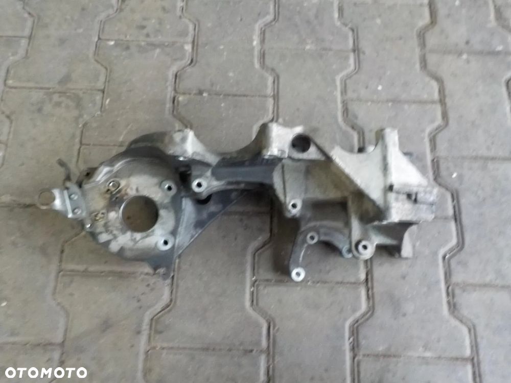 VW CRAFTER 2.0 TDI ŁAPA UCHWYT SILNIKA 03L903143L - 4