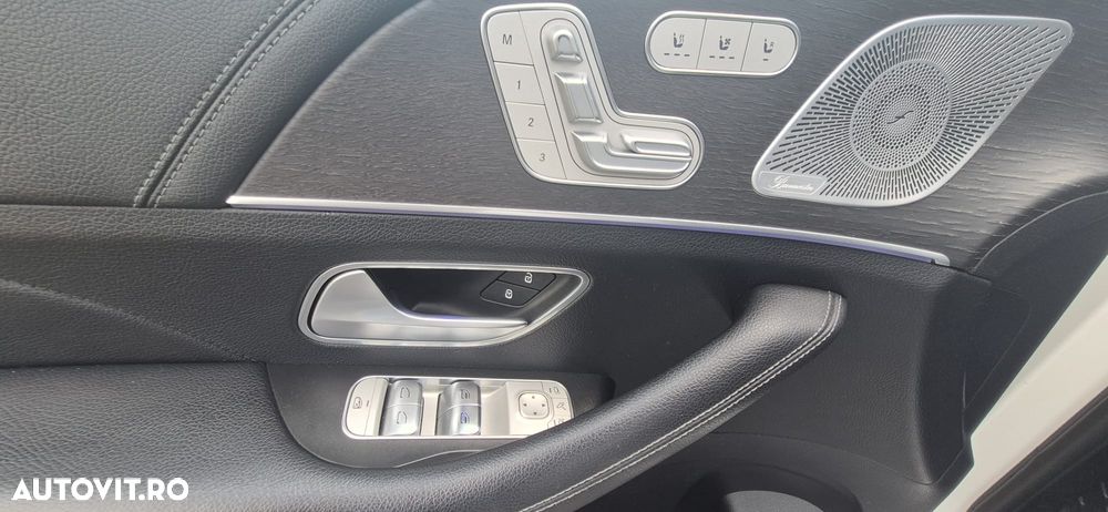 Mercedes-Benz GLS - 21