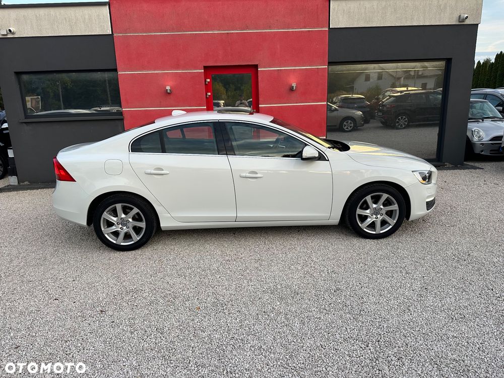 Volvo S60 D2 - 33