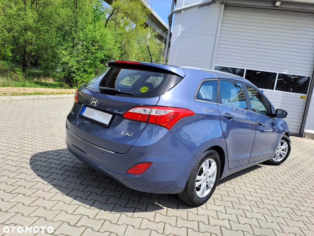 Hyundai i30 1.6 Premium - 9