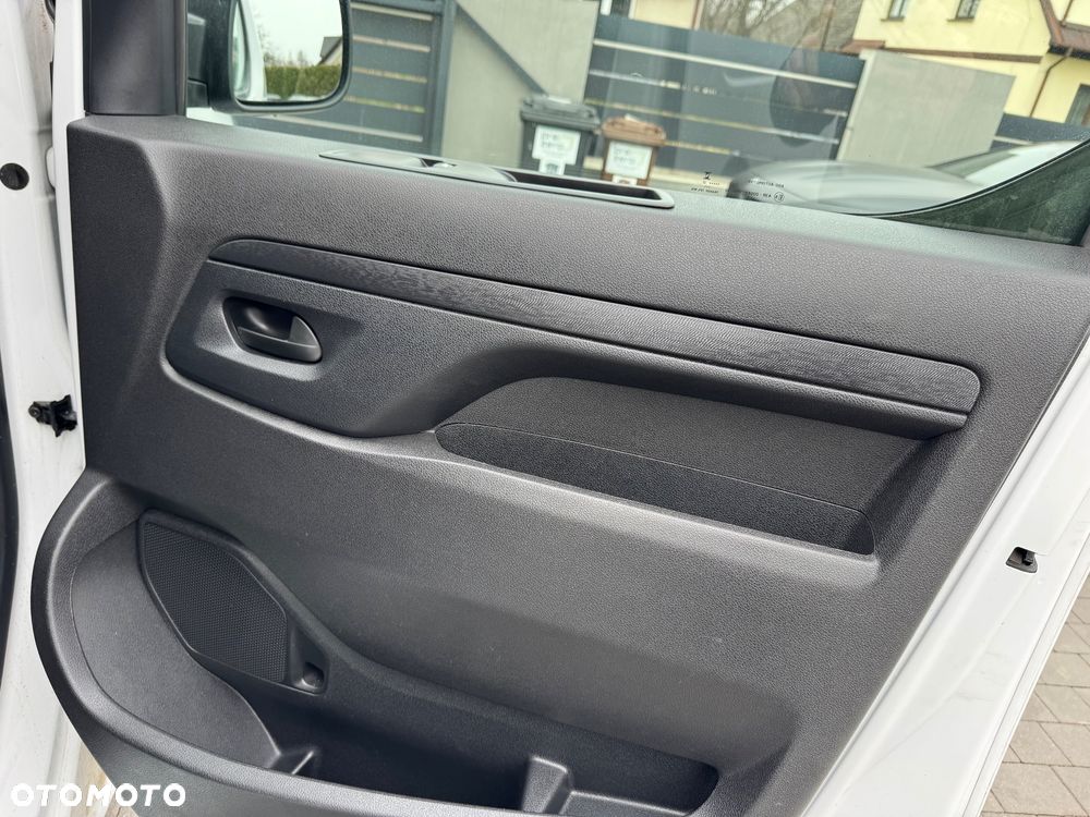 Opel Vivaro Proace Jumpy Scudo - 25
