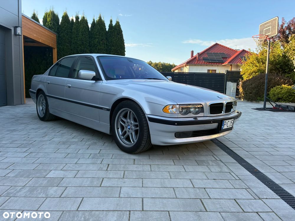 BMW Seria 7 740i - 16