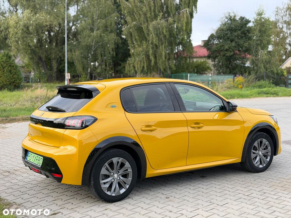 Peugeot 208 50kWh Allure - 6