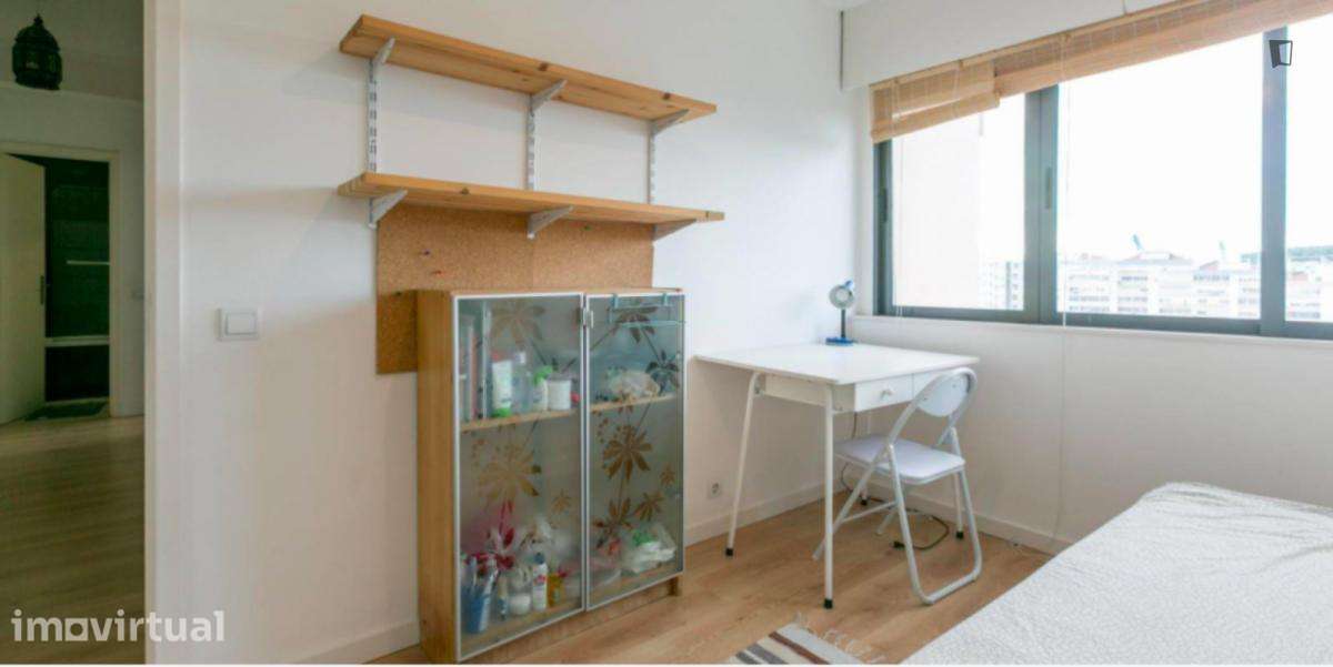 Quarto - localizado em Telheiras Lisbon - Grande imagem: 2/15