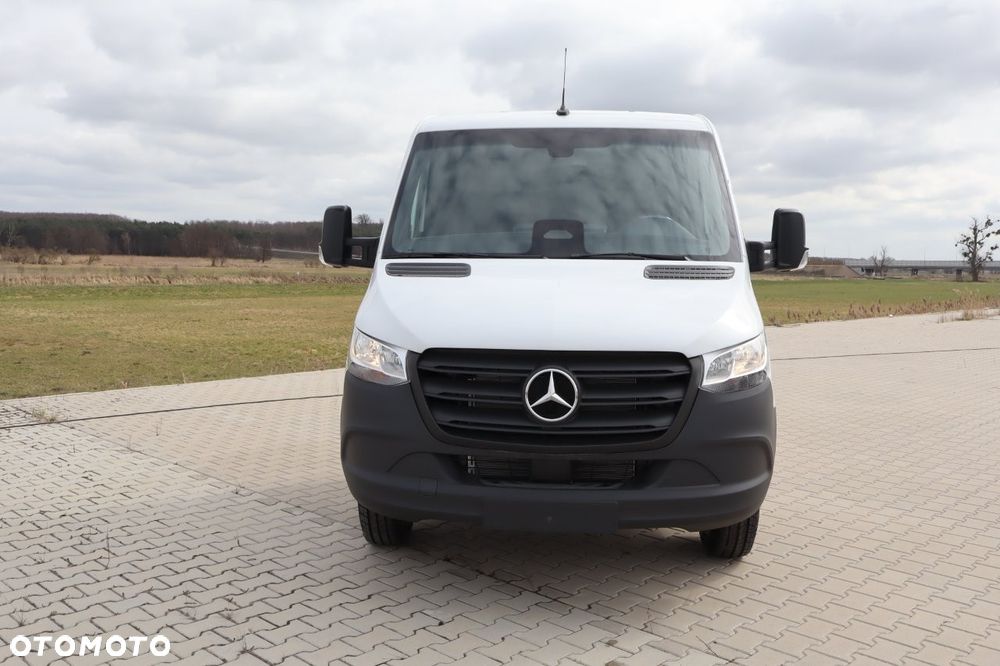 Mercedes-Benz Sprinter podwozie 517 CDI - 3