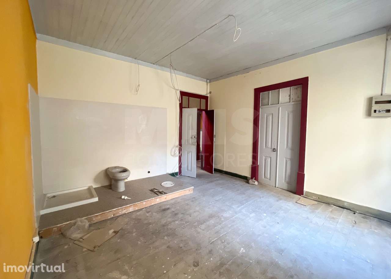 Prédio de uso Misto com 5 Pisos e 2 Frentes  na Baixa de Coimbra – ... - Grande imagem: 4/29