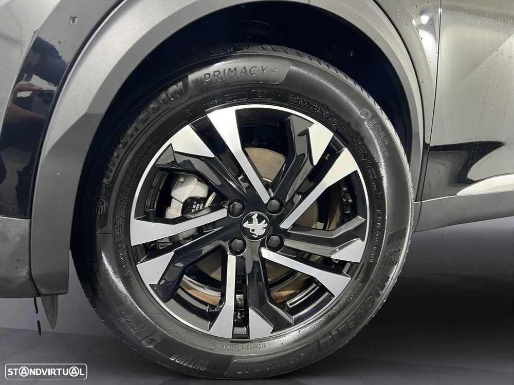 Peugeot e-2008 - 16