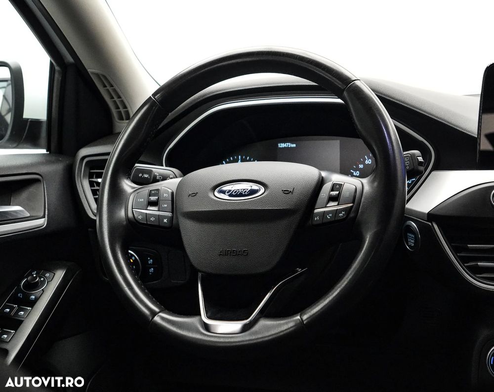 Ford Focus 1.0 EcoBoost Trend Edition - 17