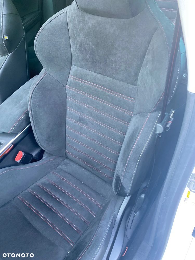 Renault Megane 1.8 TCe FAP R.S Trophy EDC - 9