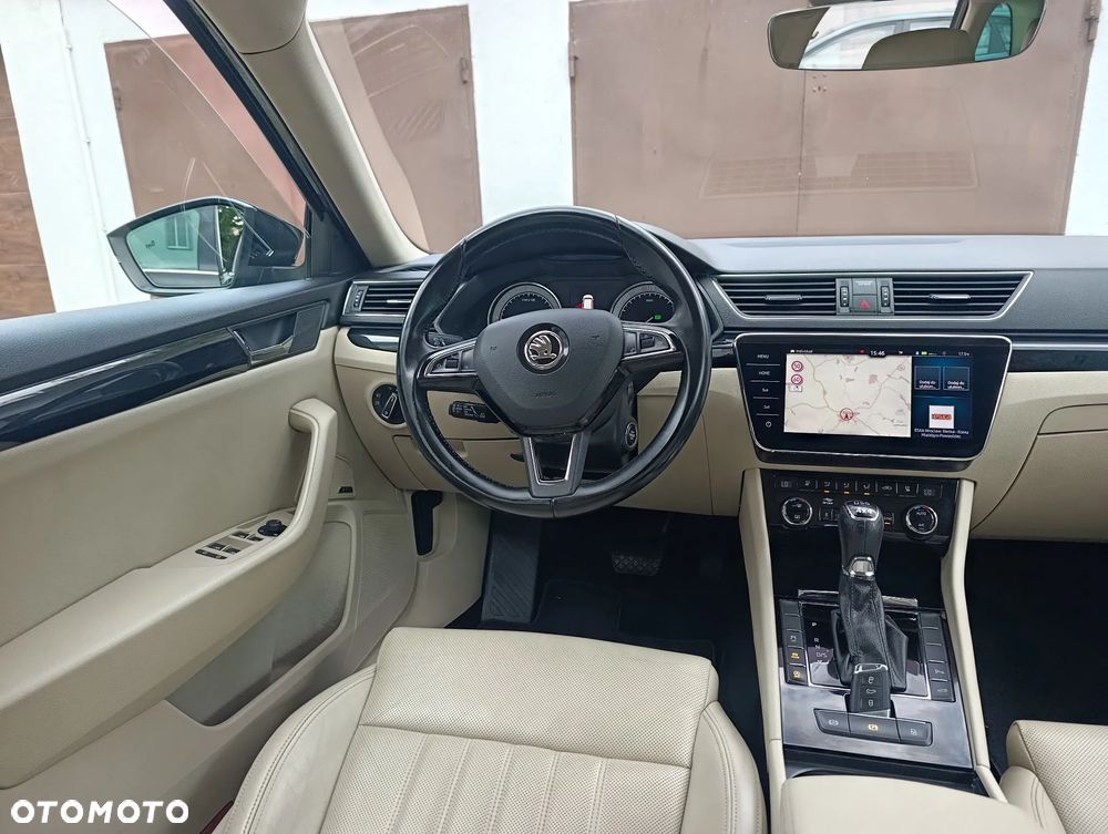 Skoda Superb 2.0 TDI 4x4 L&K DSG - 8