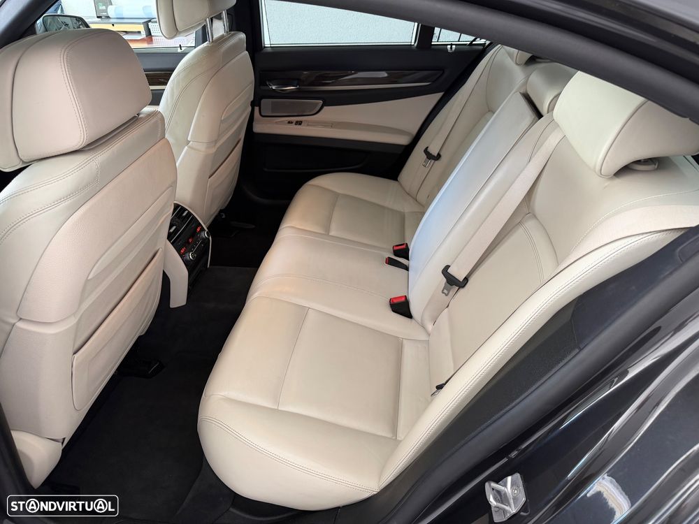 BMW 740 d - 44