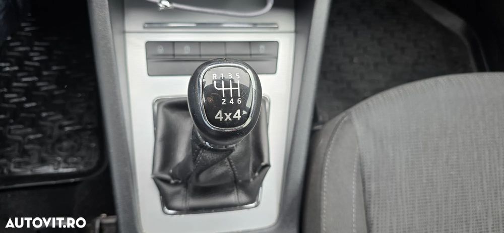 Skoda Octavia 2.0 TDI 4X4 STYLE - 8