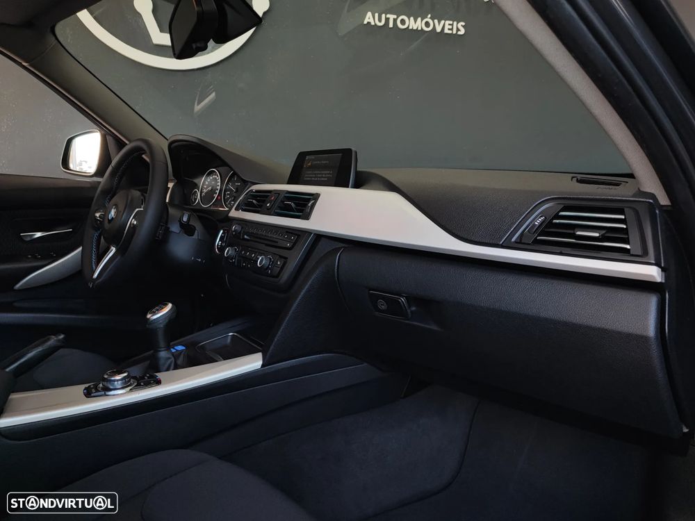 BMW 318 d DPF Edition Sport - 37