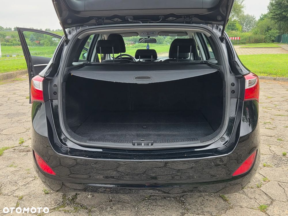 Hyundai i30 1.6 CRDi Premium - 24