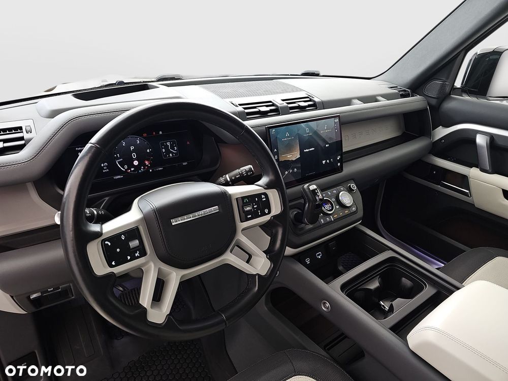 Land Rover Defender 3.0 D300 mHEV X-Dynamic HSE - 20