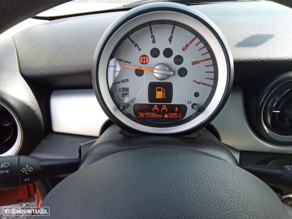 MINI 3 Portas Cooper D - 12