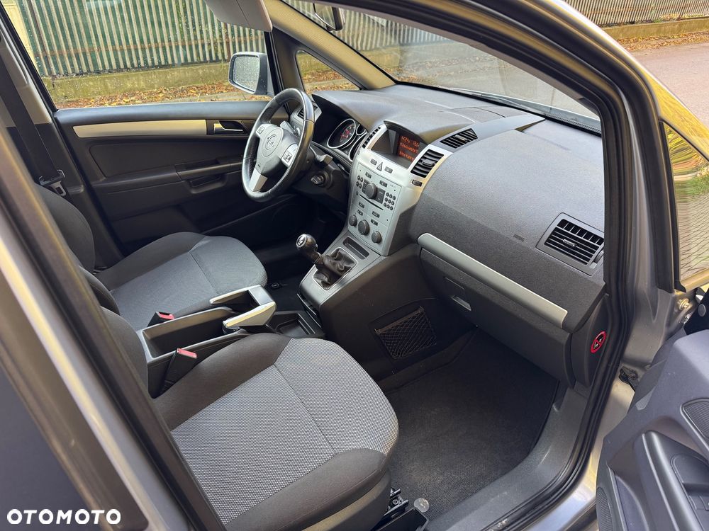 Opel Zafira 1.6 ECOFLEX Family - 12