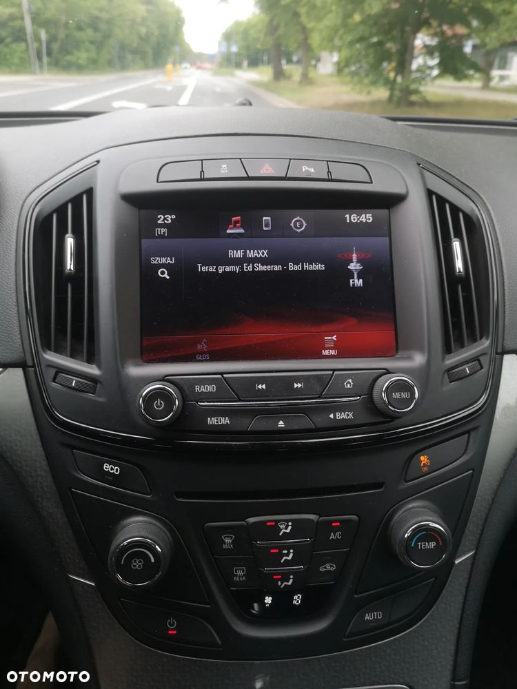 Opel Insignia 2.0 CDTI - 10