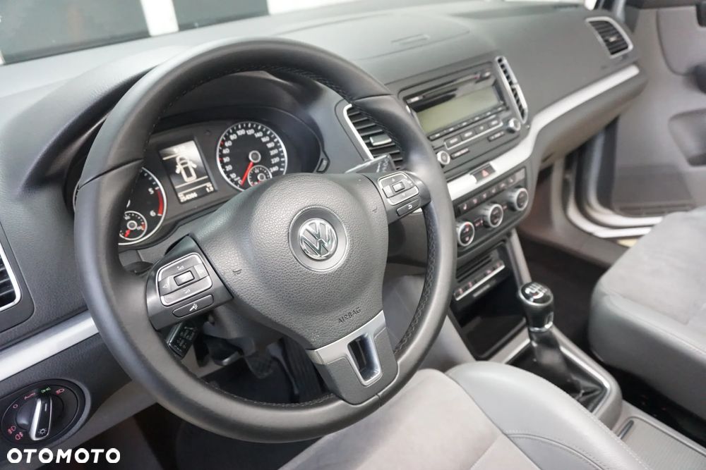 Volkswagen Sharan 2.0 TDI BlueMotion Technology Highline - 18