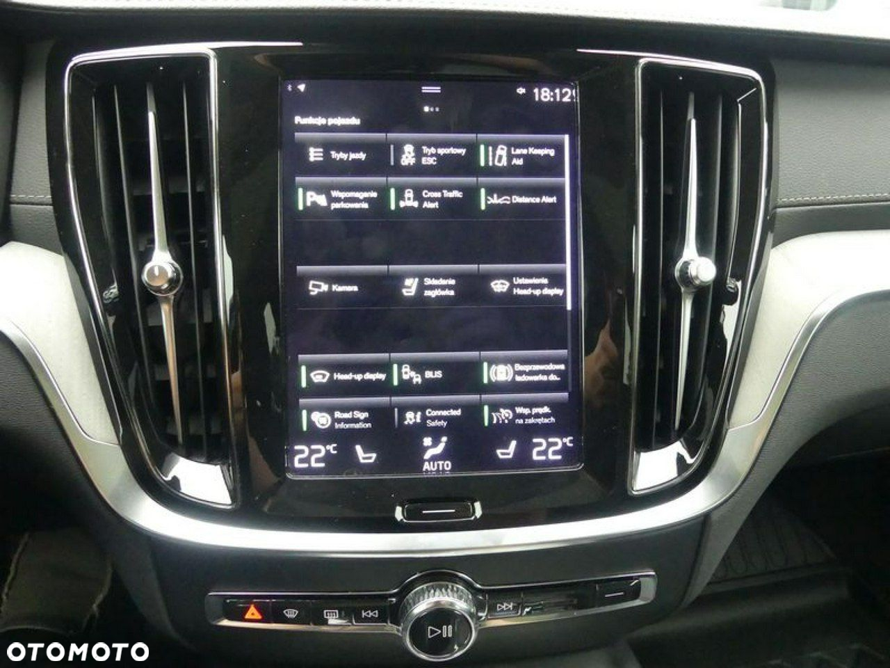 Volvo V60 Cross Country - 8