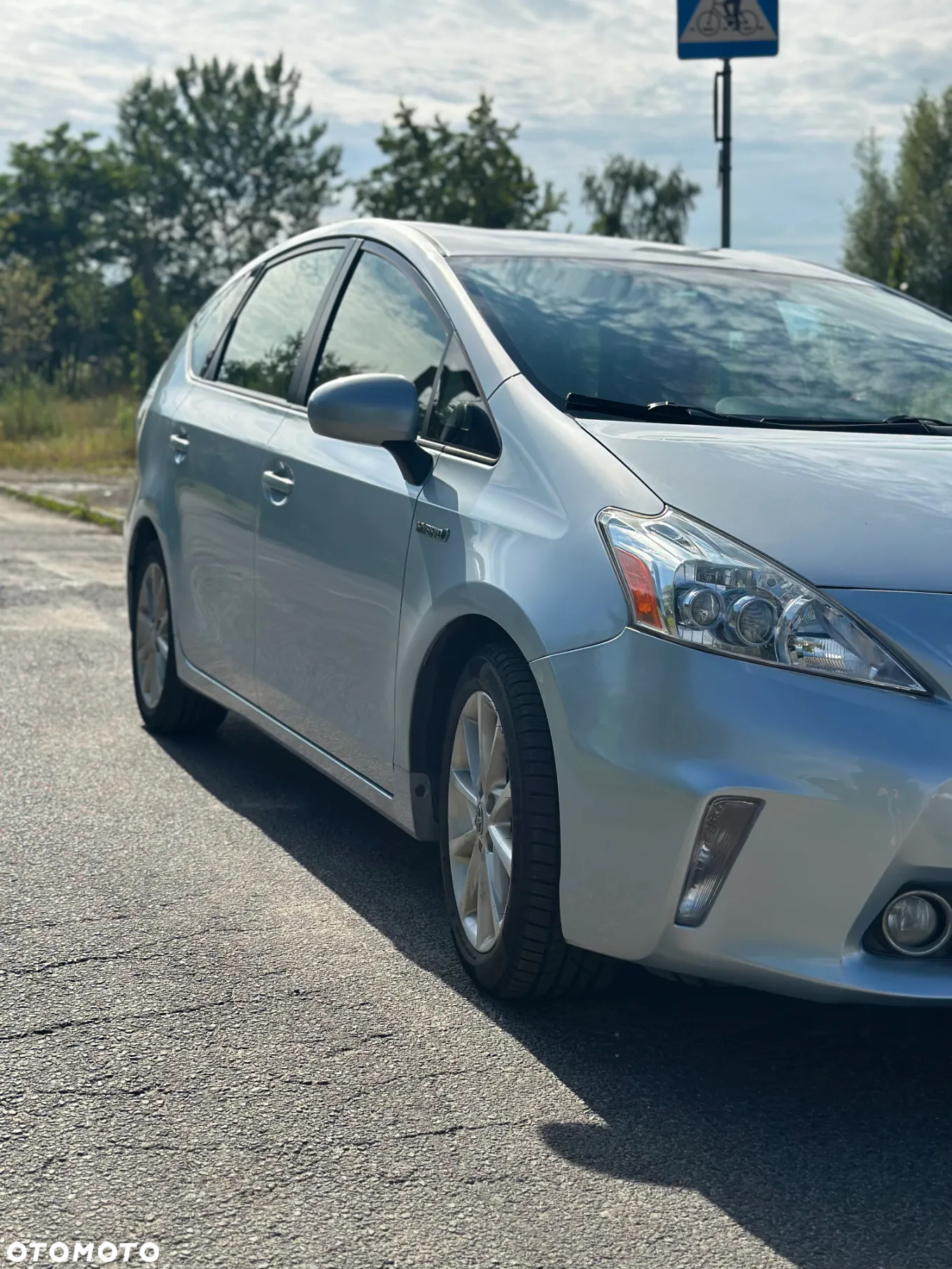 Toyota Prius+ (Hybrid) - 8