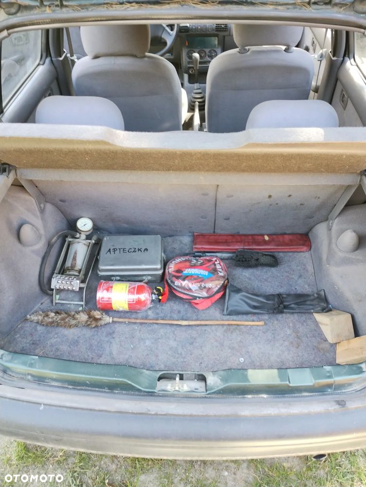 Nissan Micra - 16