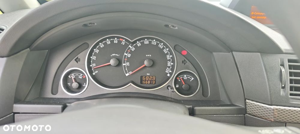 Opel Meriva 1.8 Cosmo - 14