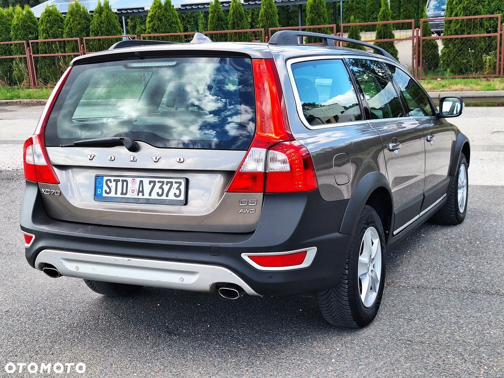 Volvo XC 70 D5 AWD Kinetic - 21