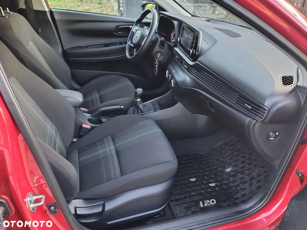Hyundai i20 - 20