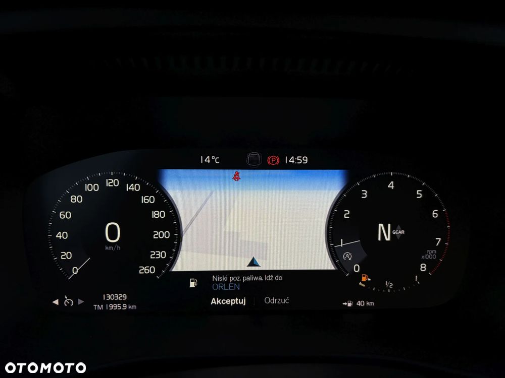 Volvo XC 40 - 21
