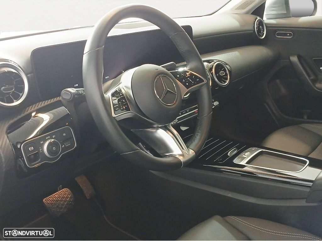 Mercedes-Benz CLA 180 d Shooting Brake Progressive Aut. - 9