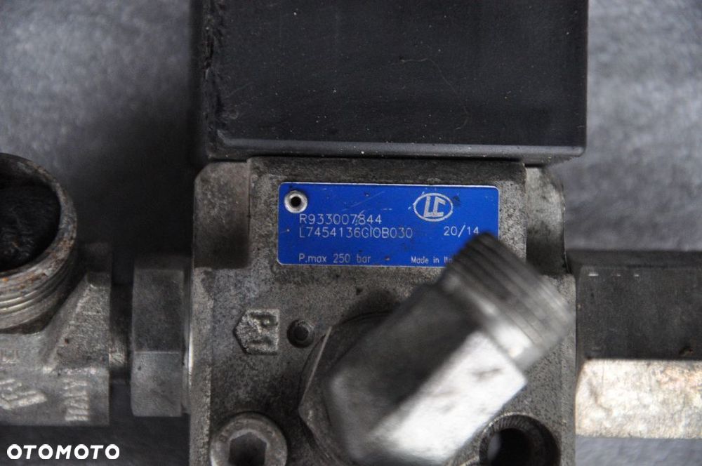 ROZDZIELACZ ELEKTROZAWÓR NR R933007844 - 2