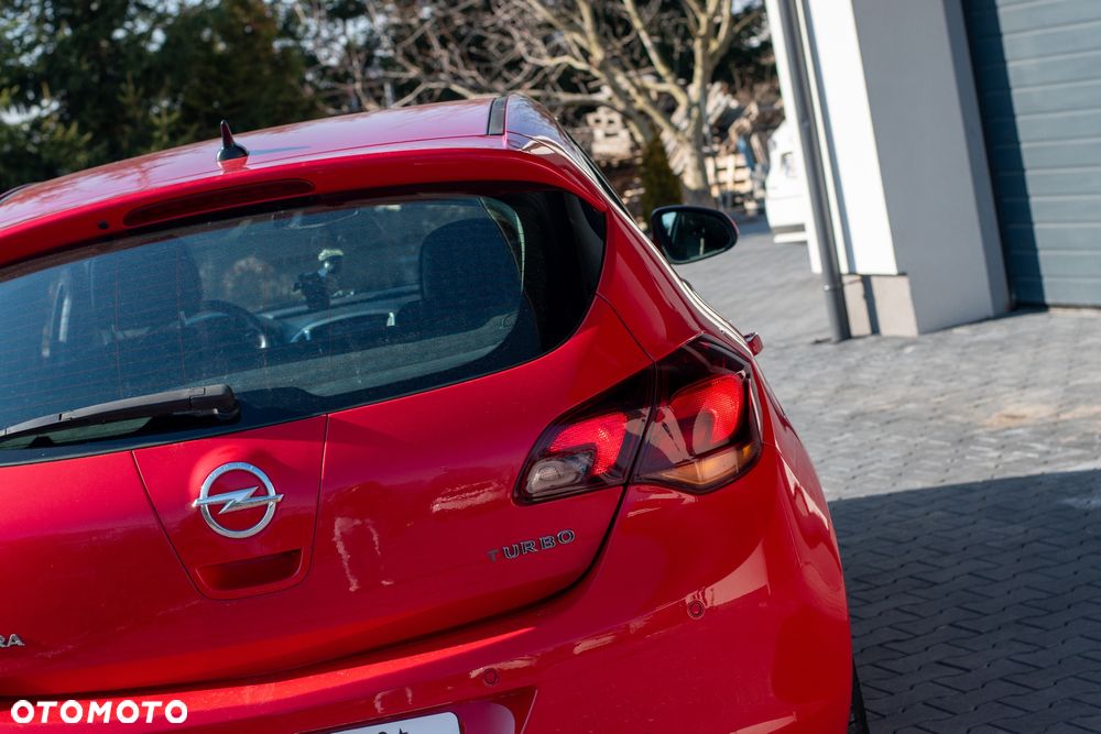 Opel Astra 1.6 T Cosmo - 15