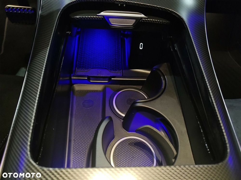 Mercedes-Benz GLC - 21