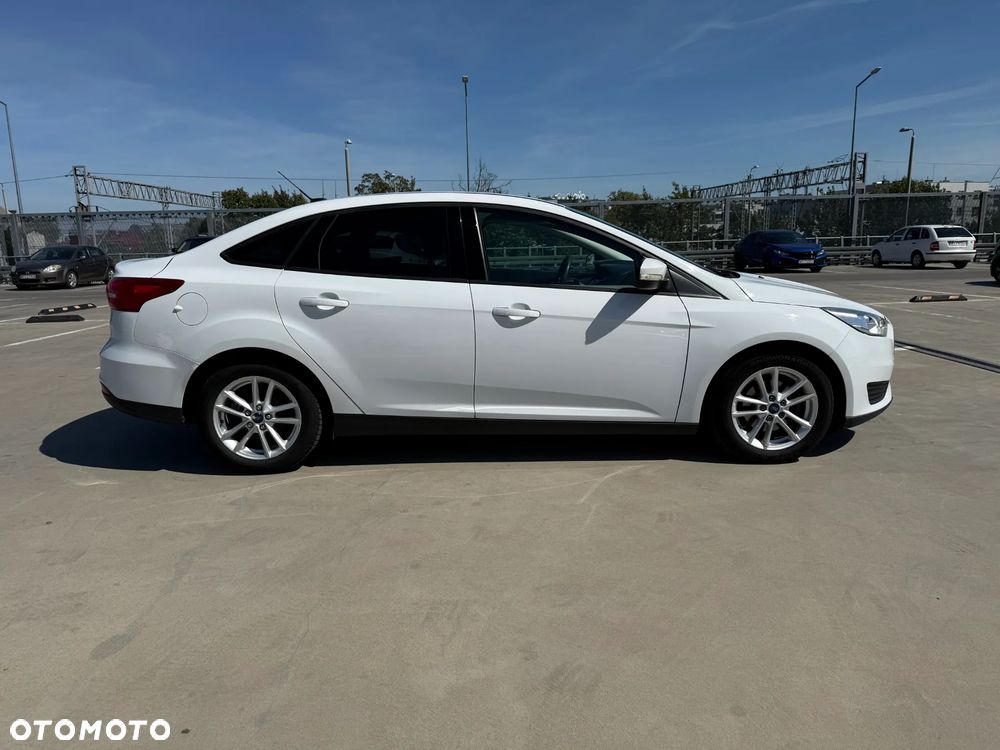 Ford Focus - 8