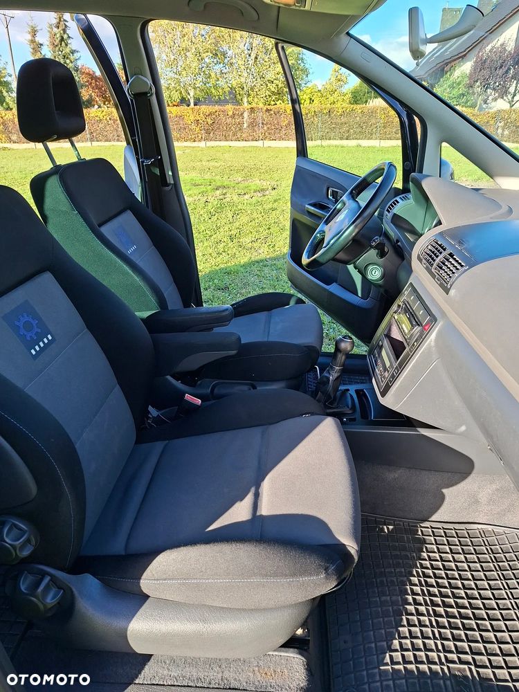 Volkswagen Sharan - 15