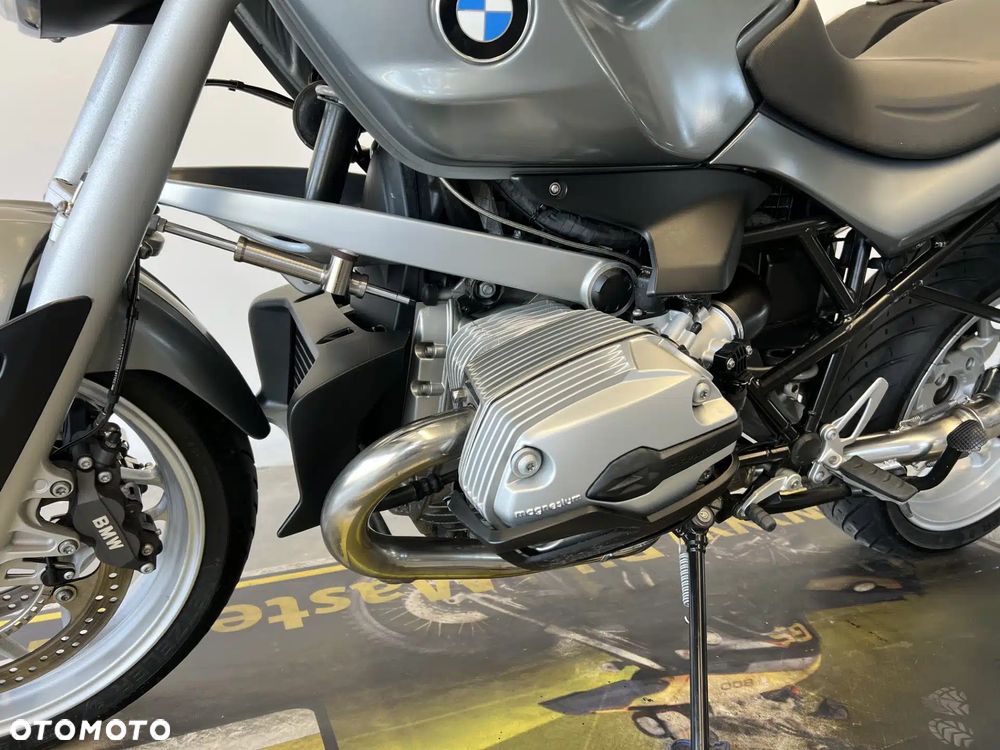 BMW R - 8