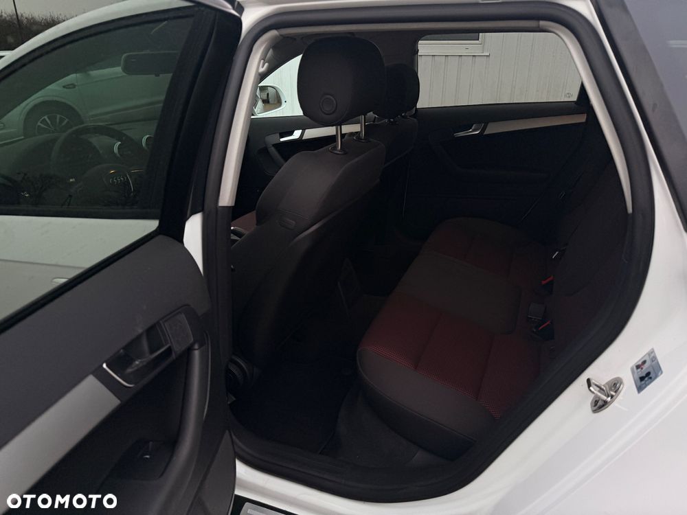 Audi A3 Sportback 1.8 TFSI quattro Attraction - 15