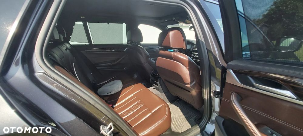 BMW Seria 5 520d Luxury Line - 21