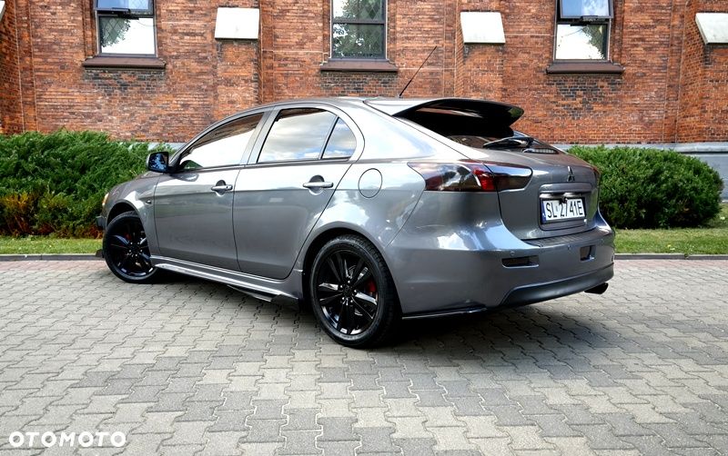 Mitsubishi Lancer 1.6 Intense - 19