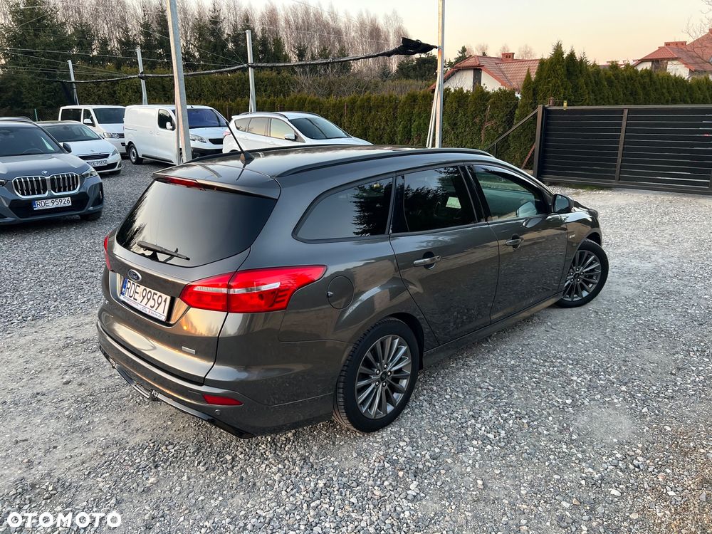 Ford Focus 1.0 EcoBoost ST-Line ASS - 4