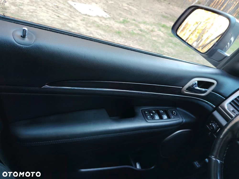 Jeep Grand Cherokee 3.6 V6 Laredo - 24