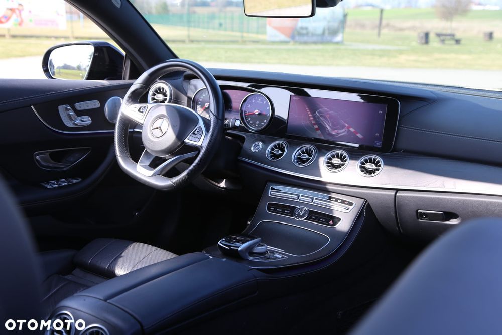 Mercedes-Benz Klasa E 200 4-Matic 9G-TRONIC - 22
