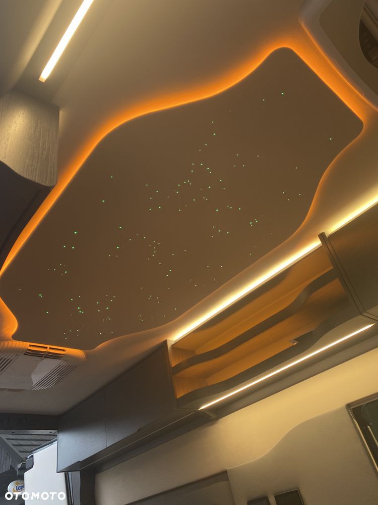 Mercedes-Benz SPRINTER - 9