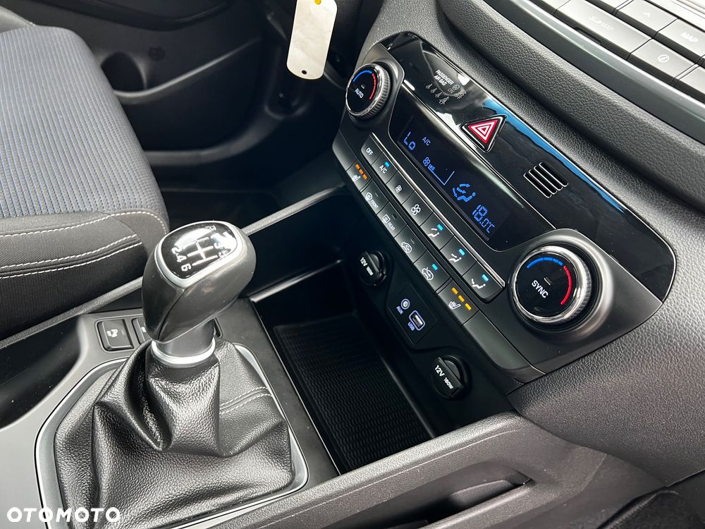 Hyundai Tucson blue 1.6 GDi 2WD Navi - 32