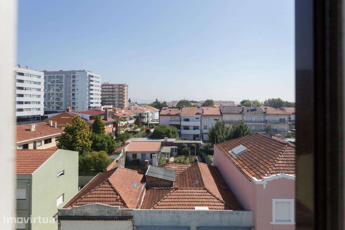 Quarto - localizado em Paranhos Porto - Grande imagem: 4/28