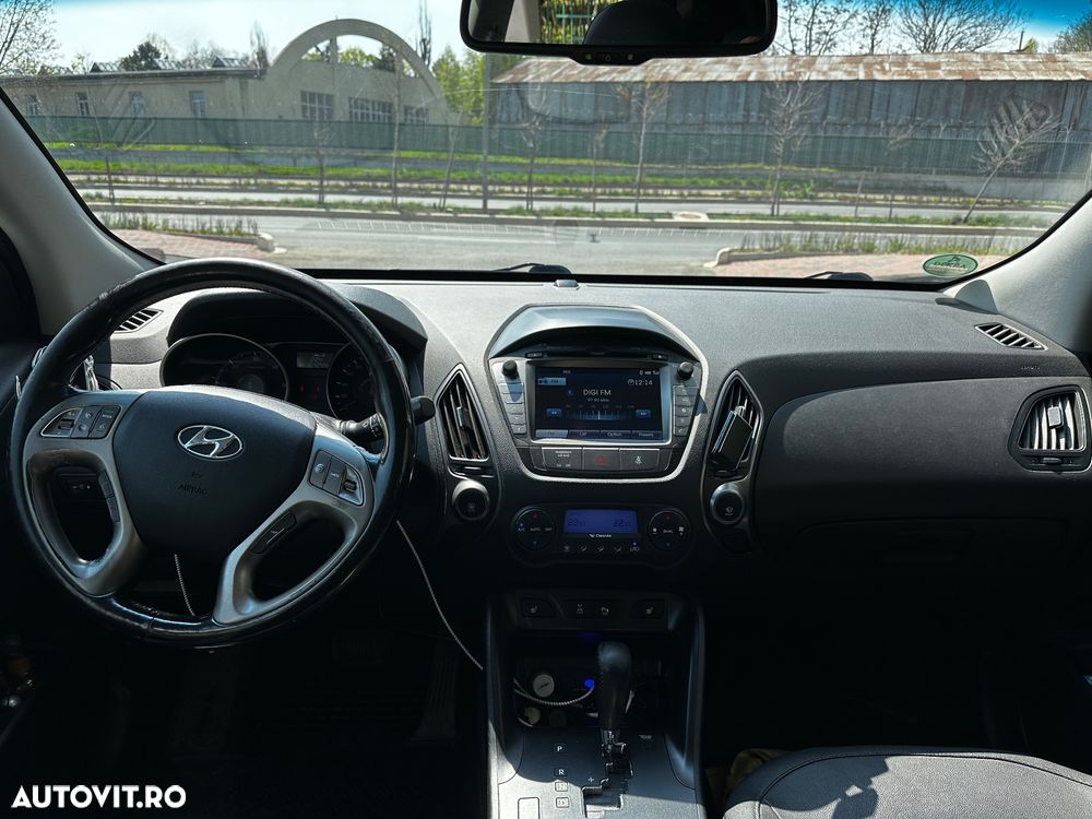 Hyundai ix35 2.0 CRDI 4WD Automatik Fifa World Cup Silver Edition - 14